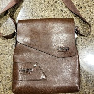 Leather jeep bag